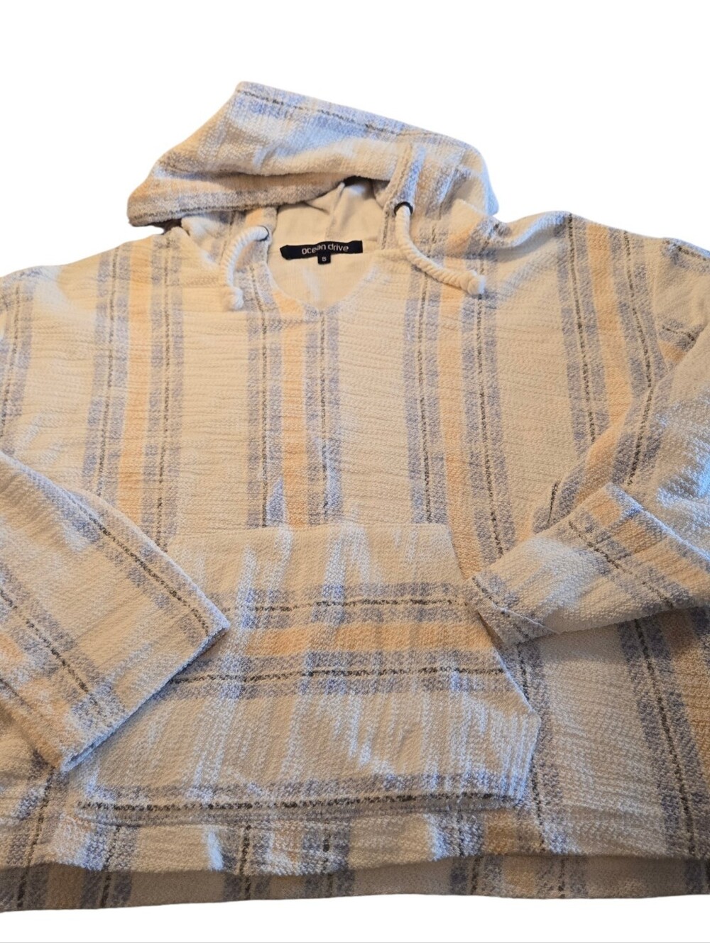 Ocean Drive Hooded Baja Pullover in Cream & Light Blue Size Small